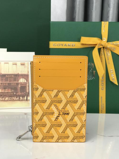 Goyard Bourbon 拉链卡夹：Goyardine帆布配小牛皮，轻便功能兼具